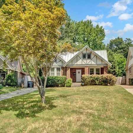 Cheerful Midtown Home With View Of Rhodes College